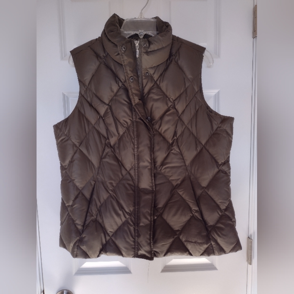 Eddie Bauer down vest